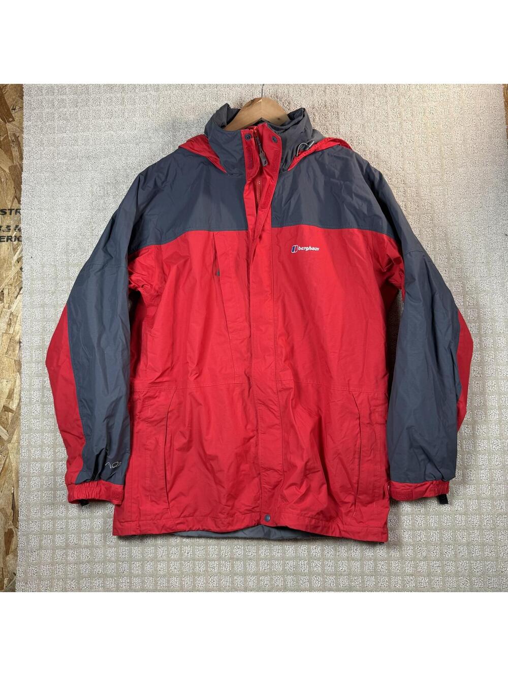 Berghaus Nylon Rain Jacket Red Grey Large